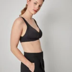 Reggiseno Gisela senza ferretto e senza coppe modello top colore nero